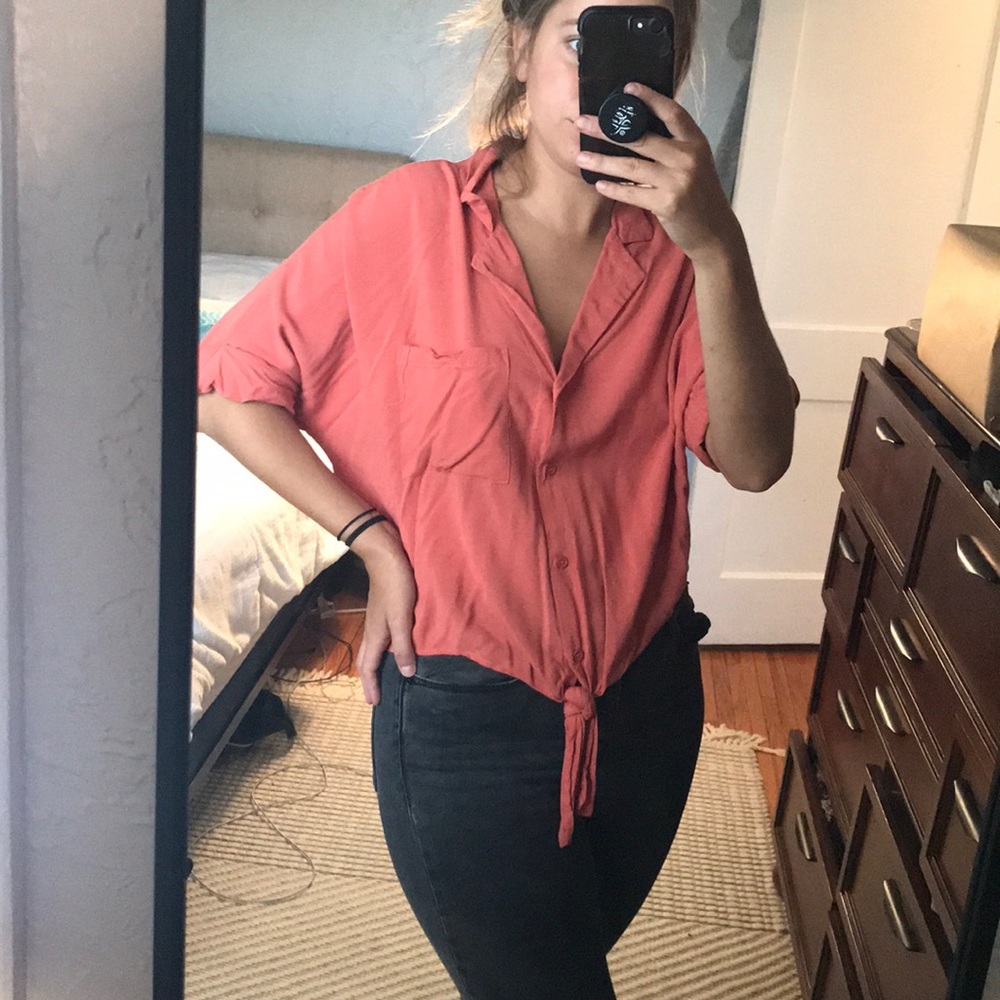 Forever 21 Coral button down with tie waist - M